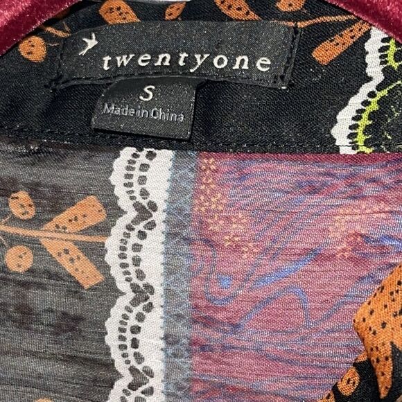 Twenty one Dress Womens size Small chiffon floral mini Ruffle Cap Sleeve - Picture 4 of 12